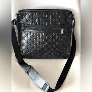 Gucci shoulder bag - great condition